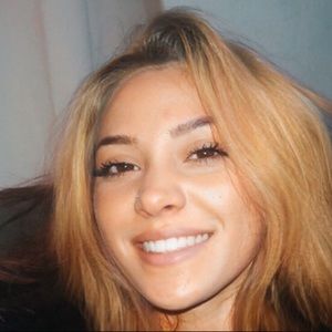 Meet your Posher, Katelyn